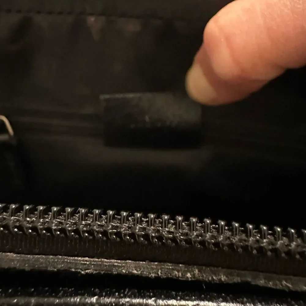 Gucci Black Leather Jackie with piston lock Satchel
